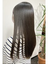 ミシュタ(mishuTA)&nbsp;ストレートスタイル（髪質改善トリートメント）