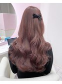 ピンクベージュ