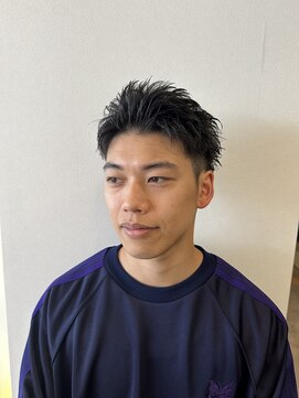 ウシワカマルエムティードット(USHIWAKAMARU MT.) 涼しくかっこよくスパイキーショート