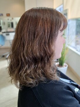 ヘアデザイニング ズーム 飯田橋店(hairdesigning Zoom) 20代30代40代：ふんわりカール《オーキッド》