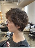 オン眉ショート×外国人風パーマ