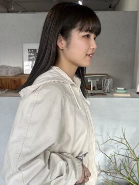 スワッグ(swag) オリーブブラウン艶カラー透明感ストレートロングヘア20代30代