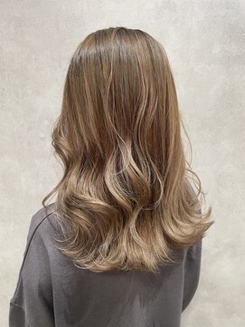 ルノン(LUNON) 黒髪クラゲヘアーオリーブグレー小顔ココアベージュ