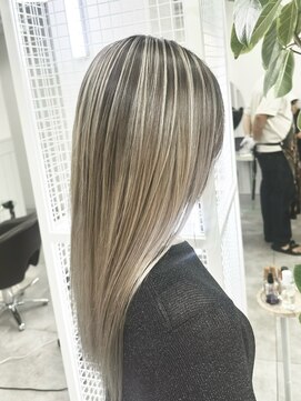 ラピス 福岡天神店(Lapis) バレイヤージュ/シャドウルーツ/ハイトーン/エフェクトブリーチ