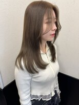 ラグナ(LAGUNA)&nbsp;オリーブベージュ/顔周りレイヤー/ブリーチなしミディアムロング