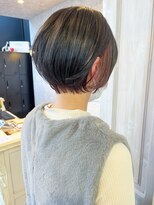 キャアリー(Caary)&nbsp;福山人気インナーカラー骨格補正くびれ立体感ショートヘア小顔