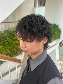 ワンズ リー 下北沢店(ONE's ly) センターパート波巻きパーマニュアンスパーマ