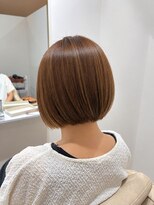 イロ ジェイアール JR奈良店(IRO) 艶カラー×コンパクトな丸みショートボブ