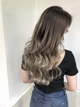 ジゼル(GiseL) 【GiseL】ハイベージュバレイヤージュ/ダブルカラー/ブリーチ