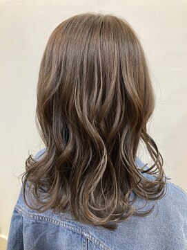 ティンク 横浜(Tink) ベージュカラー/Tink 横浜　佐藤