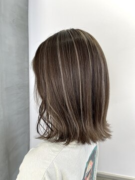 リーオオサカ(Lee Osaka) ギャルにならないハイライトカラー/kana