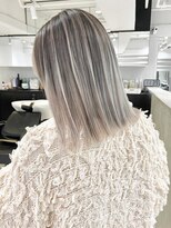 アルバム 渋谷パルコ(ALBUM)&nbsp;グレーベージュグレージュカラーくびレイヤーセミディ_ba395211