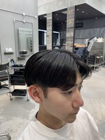 ネオン(NEON)&nbsp;センターパート　ポイント前髪パーマ