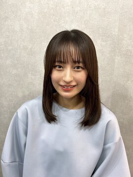 メゾンドムニ 恵比寿(Maison de MUNi) セミディレイヤーカットシアーカラーオリーブベージュ20代30代