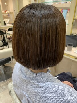 アッシュ 仙川店(Ash) 40代50代60代 白髪ぼかし ぱつっとボブ 大人美人 美髪 髪質改善