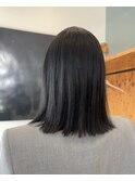 ブルーグレーベースのブラックカラー