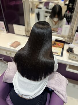 ハピネスフィール 宇治店(Happiness FEEL) 20代30代 髪質改善 縮毛矯正 グレージュ トリートメント 美髪