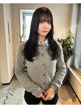 ユヌ(Une) Kotaro ザクザクレイヤーブルーブラックを添えて
