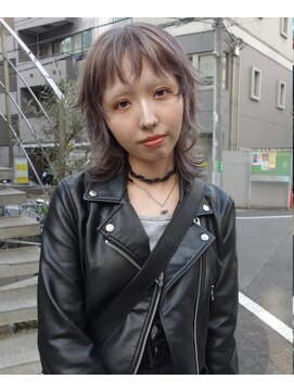 レコ 渋谷(LECO) ウルフレイヤーシルバーグレーペールカラーポイントローライト