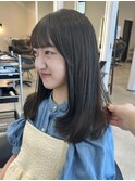 オリーブグレージュ