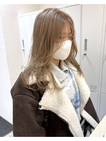 ディフィー(Defi)&nbsp;ミルクティーベージュ×レイヤーカット【大阪　京橋】