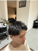 スパイキーショート