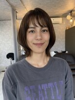 ウル(Ulu.)&nbsp;量の多い髪も軽やか♪外ハネくびれミディ