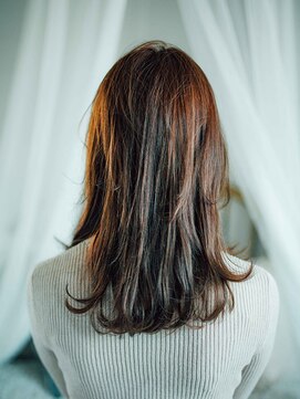 カラーサロンビスカリア 相模原エリア 淵野辺駅店(Color salon Biscaria) ツヤ感☆センターパート☆レイヤー［淵野辺］