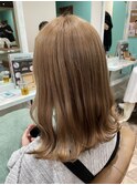 ミルクティーベージュ