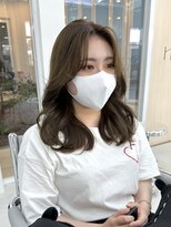 ヒン(HIN)&nbsp;ブリーチなしのミルクティーオリーブベージュ