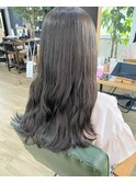 オリーブベージュ