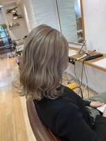 ロマリア(Lomalia)&nbsp;【Lomala表参道】グレージュカラー/シアーカラー/セミディ