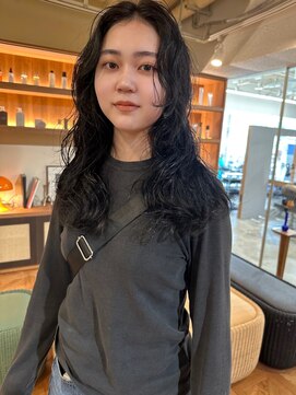 ロスタークラス(ROSTAR class) 簡単スタイリングミディアムパーマ