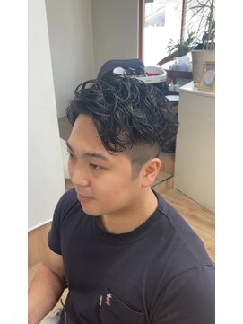 ハニー(HONEY) スパイラルパーマ/岡崎メンズパーマ/岡崎メンズカット/刈り上げ