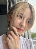 ダブルカラーショートボブインナーカラーハイライトケアブリーチ