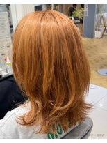 アース 調布店(HAIR & MAKE EARTH)&nbsp;オレンジカラー×ミディアムウルフレイヤー