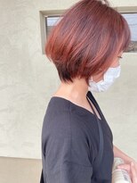 シキ(SIKI) レッド オレンジ ピンク ショートボブ 艶髪 ボブ ショート