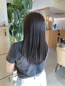 アドラーブル 万代店 (adorable) 大人可愛い艶カラーカーキベージュカラー