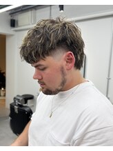 ザ スミス(The Smiths) 北加賀屋メッシュマレットフェードサイドパート七三分け