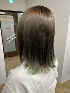 モコヘアーフロール(MOCO hair flor) ★ ナチュラルミディ × くすみミントグラデーション