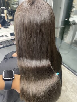 フォンズ(FONS) 透明感グレージュカラー/赤味なし艶カラー/寒色カラー/表参道