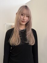 ユー セント(yew scent)&nbsp;ミディアムレイヤー／ハッシュレイヤーカット／顔周りカット