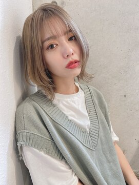 シェルター バイ トウキョウ(Shelter by TOKYO) 大人可愛いハイトーンウルフヘア