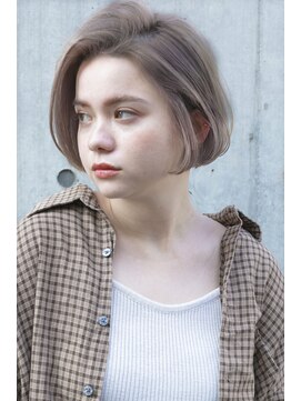 ラミ(L'ami) ショートbob ☆ 透明感ミルキーグレージュ