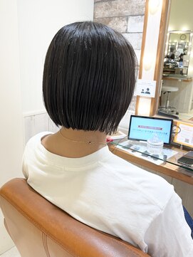 ネオリーブ クタ 町田店(Neolive kuta) 【Neolivekuta町田店】切りっぱなしボブ