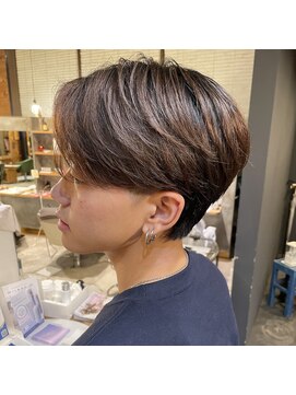 ランタン(LANTERN) ショートセンターパートウルフ