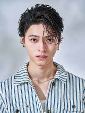 オーシャントーキョー(OCEAN TOKYO) 【こぼれバングオールバック】縦落ちパーマ