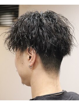 ウィスカーヘアー(whisker hair) ツイストスパイラル