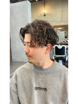 タフ バーバーショップ(TOUGH BARBER SHOP) 大人パーマスタイル