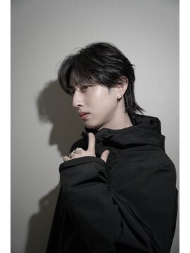 シン(syn) シースルーセンターパートウルフ